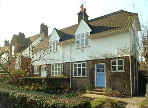 093 Erskine Hill